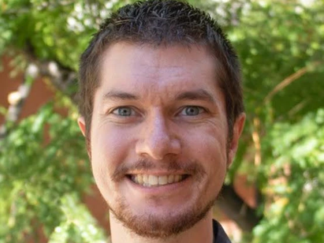 Peter Behroozi headshot