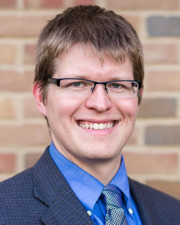 Kris Klein headshot